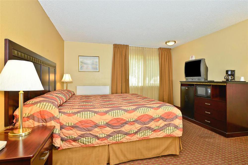 Quality Inn Kettleman City Near Hwy 41 Δωμάτιο φωτογραφία